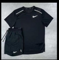 Black Nike miler set