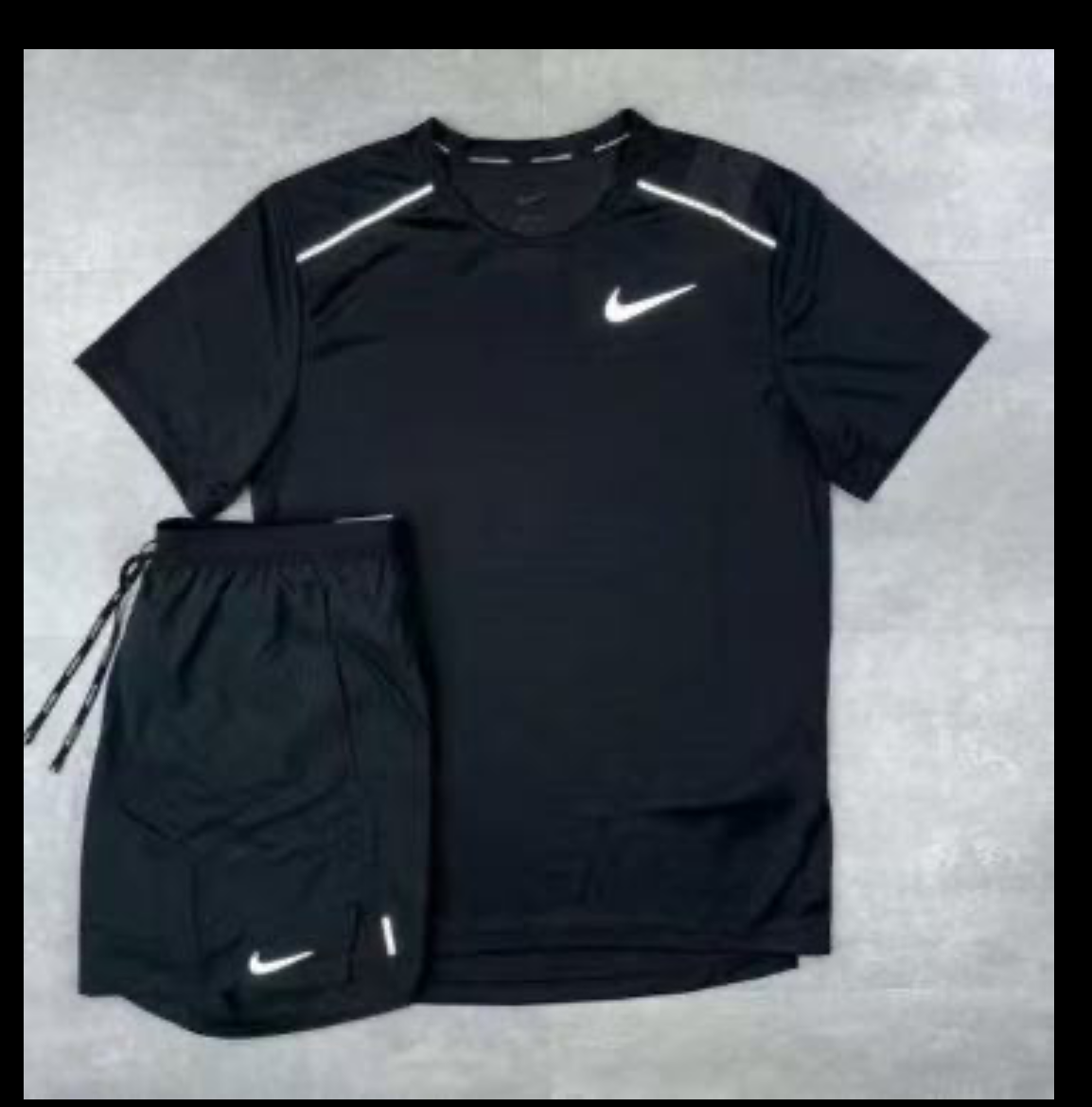 Black Nike miler set